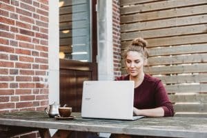 Daily, Weekly and Monthly Social Media Tasks for Your Business