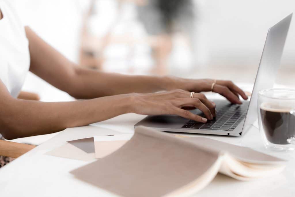 5 Easy Ways to Reach New Clients Organically