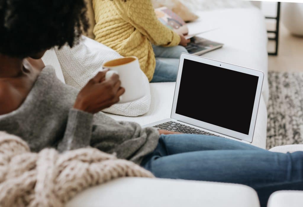 Mom and daughter. How to be a social media manager with kids at home.