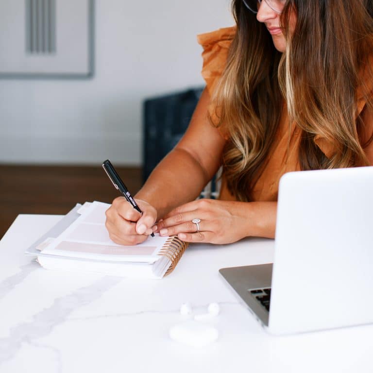 Daily, Weekly, and Monthly Social Media Tasks for your Business