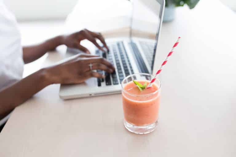 What to Talk About on Social Media (in order to sell your product)